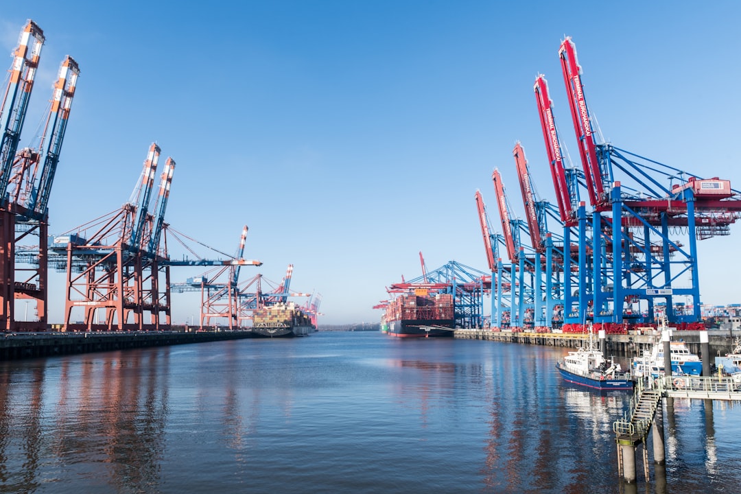 registrieren sie ihr unternehmen in hamburg schnell und unkompliziert. erfahren sie alles über die anmeldung, erforderliche dokumente und tipps für einen erfolgreichen start in hamburg.
